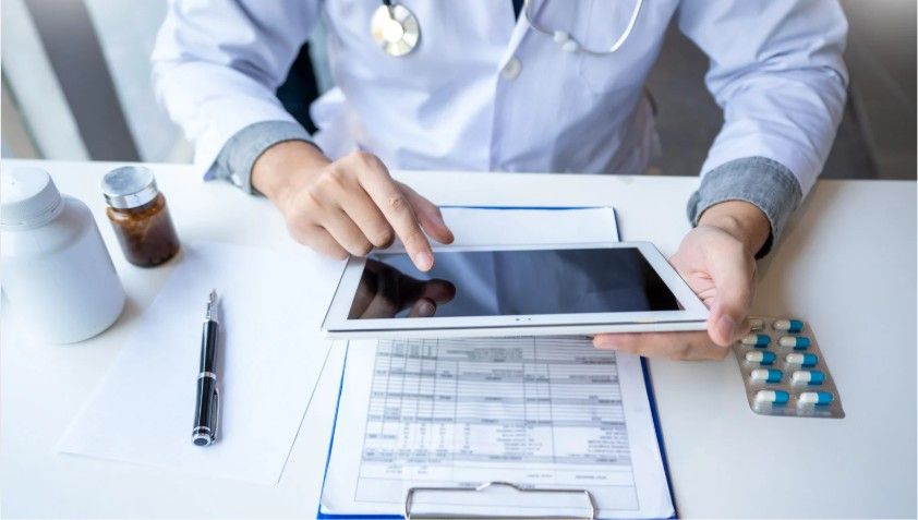 Common Mistakes Clinics Make Without Fertility Clinic Management Software